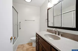 1430 Powell St SE, Albany, OR 97322 - Photo 18