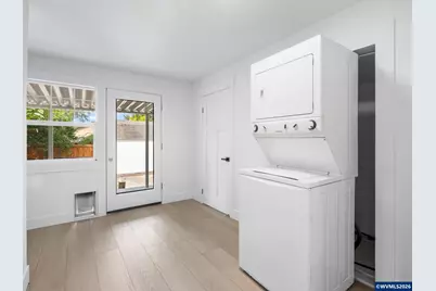 2085 Evergreen Av NE, Salem, OR 97301 - Photo 8
