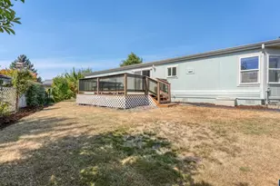 625 SW 9th #28 St, Dundee, OR 97115 - Photo 32