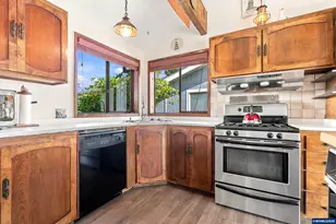 9160 Keys Pl, Gleneden Beach, OR 97388 - Photo 4