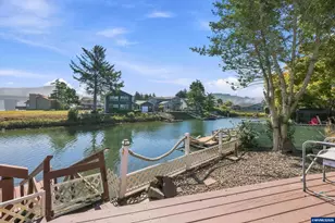 9160 Keys Pl, Gleneden Beach, OR 97388 - Photo 30