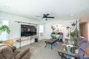 105 Columbus St NE, Albany, OR 97321 - Photo 2