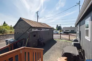 105 Columbus St NE, Albany, OR 97321 - Photo 34