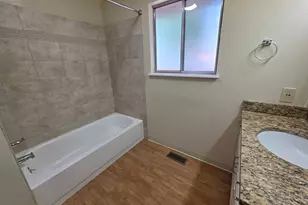 12835 SE Foster Rd, Portland, OR 97236 - Photo 8