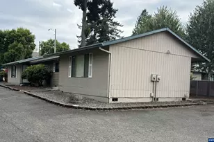 12835 SE Foster Rd, Portland, OR 97236 - Photo 2