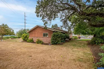 1700 S 2nd St, Lebanon, OR 97355 - Photo 32
