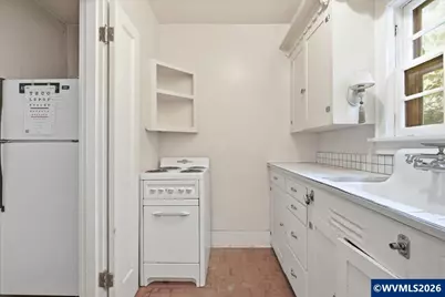 575 24th St NE, Salem, OR 97301 - Photo 30