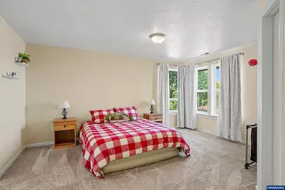 1685 Hillcrest Ct NW, Salem, OR 97304 - Photo 24
