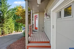 1685 Hillcrest Ct NW, Salem, OR 97304 - Photo 36
