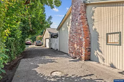712 Cummings Ln N, Keizer, OR 97303 - Photo 38