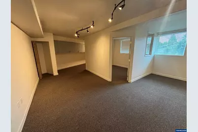 120 Salem Heights Av S, Salem, OR 97302 - Photo 4