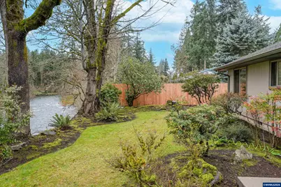 16695 Dancing Fox Ln NE, Silverton, OR 97381 - Photo 32