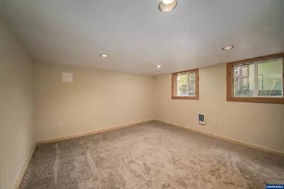 1390 Elm St NW, Salem, OR 97304 - Photo 28
