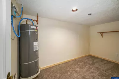 1390 Elm St NW, Salem, OR 97304 - Photo 30