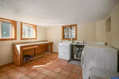 1390 Elm St NW, Salem, OR 97304 - Photo 24