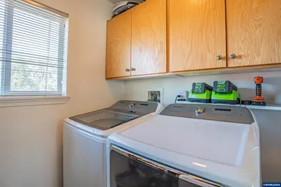 887 Wassom St, Lebanon, OR 97355 - Photo 26
