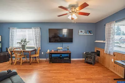 887 Wassom St, Lebanon, OR 97355 - Photo 12