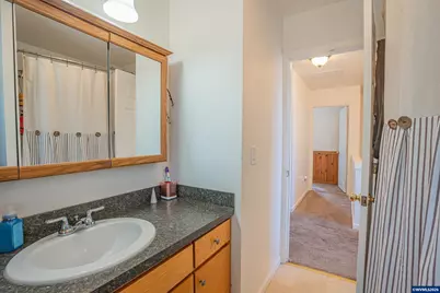 887 Wassom St, Lebanon, OR 97355 - Photo 18