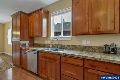2243 Equestrian Lp SE, Salem, OR 97302 - Photo 24