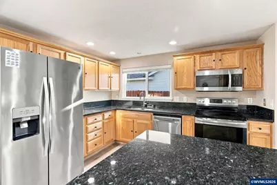 4928 Manning Dr NE, Salem, OR 97305 - Photo 8