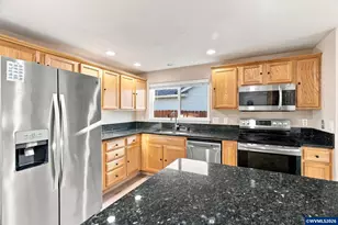 4928 Manning Dr NE, Salem, OR 97305 - Photo 8