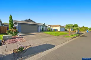 4928 Manning Dr NE, Salem, OR 97305 - Photo 4