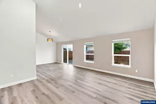 4928 Manning Dr NE, Salem, OR 97305 - Photo 14