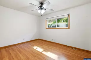 429 Stoneway Dr NW, Salem, OR 97304 - Photo 22