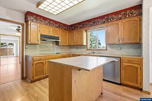 429 Stoneway Dr NW, Salem, OR 97304 - Photo 10