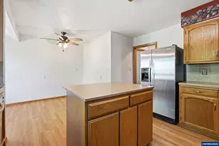 429 Stoneway Dr NW, Salem, OR 97304 - Photo 12