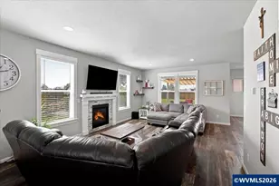 5746 NE Tuscan Lp, Albany, OR 97321 - Photo 8