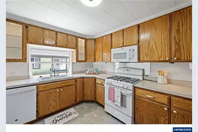 321 N 8th St, Cottage Grove, OR 97424 - Photo 12