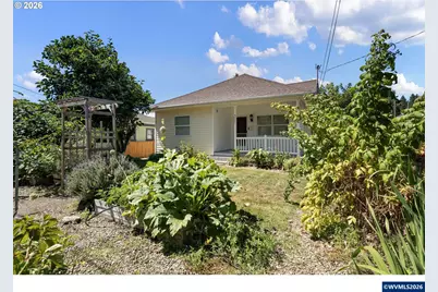 321 N 8th St, Cottage Grove, OR 97424 - Photo 2