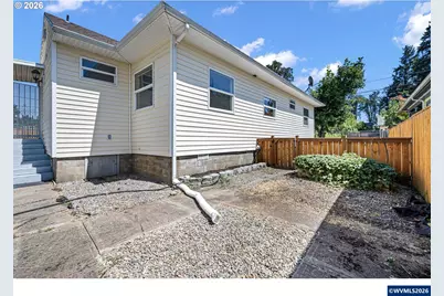 321 N 8th St, Cottage Grove, OR 97424 - Photo 36