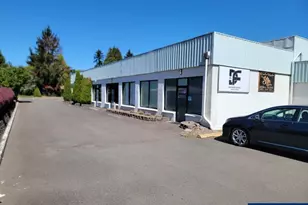 2041 State St, Salem, OR 97301 - Photo 1