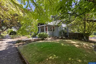 1690 Cottage St SE, Salem, OR 97302 - Photo 2