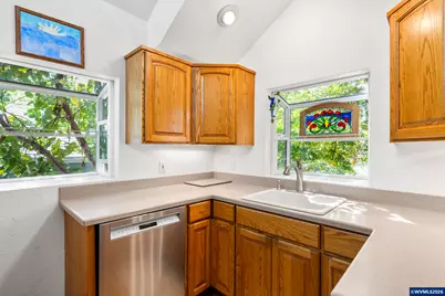 1690 Cottage St SE, Salem, OR 97302 - Photo 16