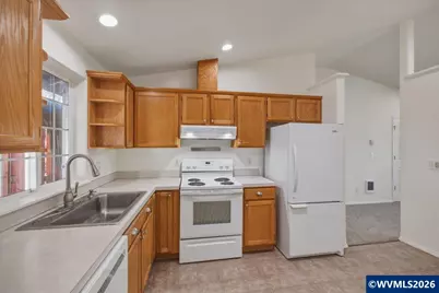 1000 SW Aspen Ln, Dallas, OR 97338 - Photo 12