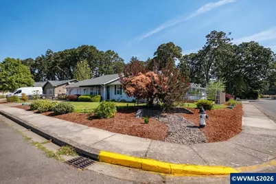 1000 SW Aspen Ln, Dallas, OR 97338 - Photo 4