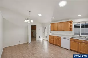 1000 SW Aspen Ln, Dallas, OR 97338 - Photo 10