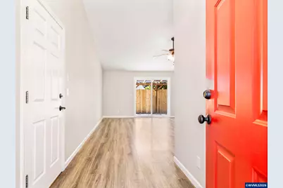 1828 Tecumseh St NE, Keizer, OR 97303 - Photo 6