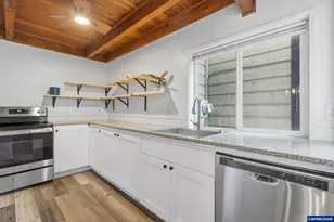 274 NE Powderhorn Dr, Corvallis, OR 97330 - Photo 6