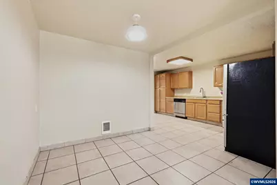 485 21st St, Springfield, OR 97477 - Photo 10