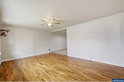485 21st St, Springfield, OR 97477 - Photo 6