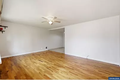 485 21st St, Springfield, OR 97477 - Photo 8