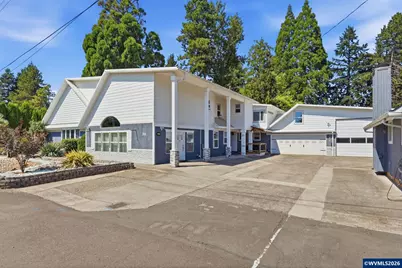 211 Sunset Av, Keizer, OR 97303 - Photo 2