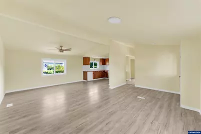 31919 N Lake Creek Dr #72, Tangent, OR 97389 - Photo 8