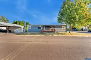 31919 N Lake Creek Dr, Tangent, OR 97389 - Photo 4