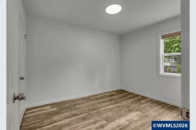 905 20th St SE, Salem, OR 97301 - Photo 26