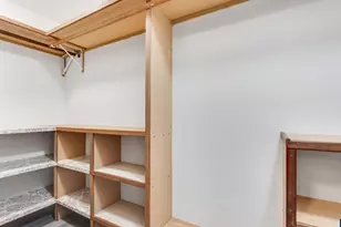 906 SW Alder St, Dundee, OR 97115 - Photo 18